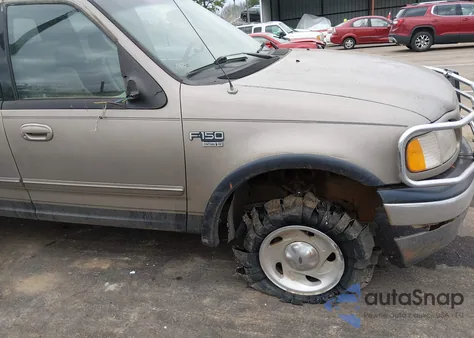 2001 Ford F-150 King Ranch Edition/Lariat/Xlt z USA, uszkodzony, nr VIN 1FTRW08L01KB43301